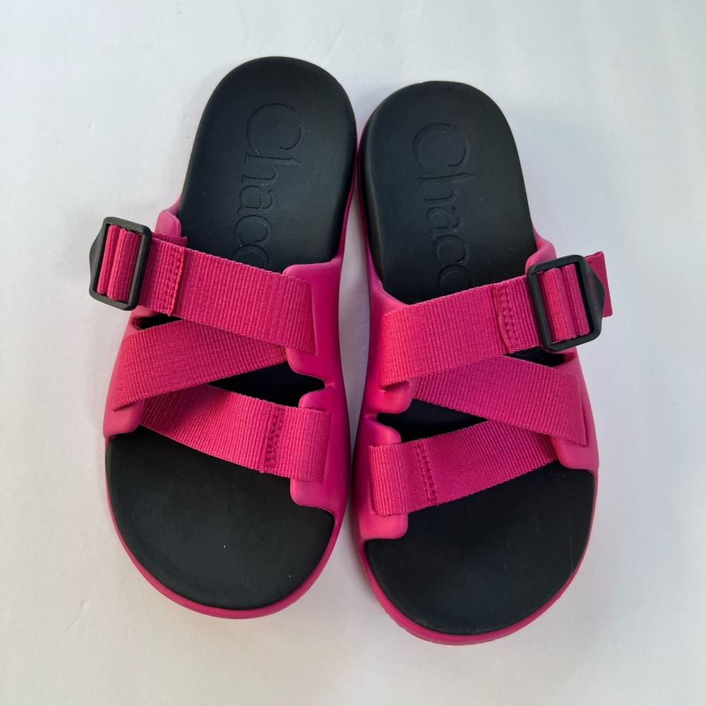 NWOT Chaco Chillos Slides